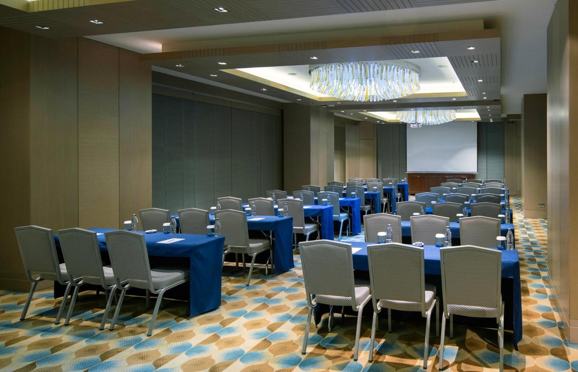 Windsor Hotel & Convention Center อิสตันบูล ภายนอก รูปภาพ A meeting room at a hotel