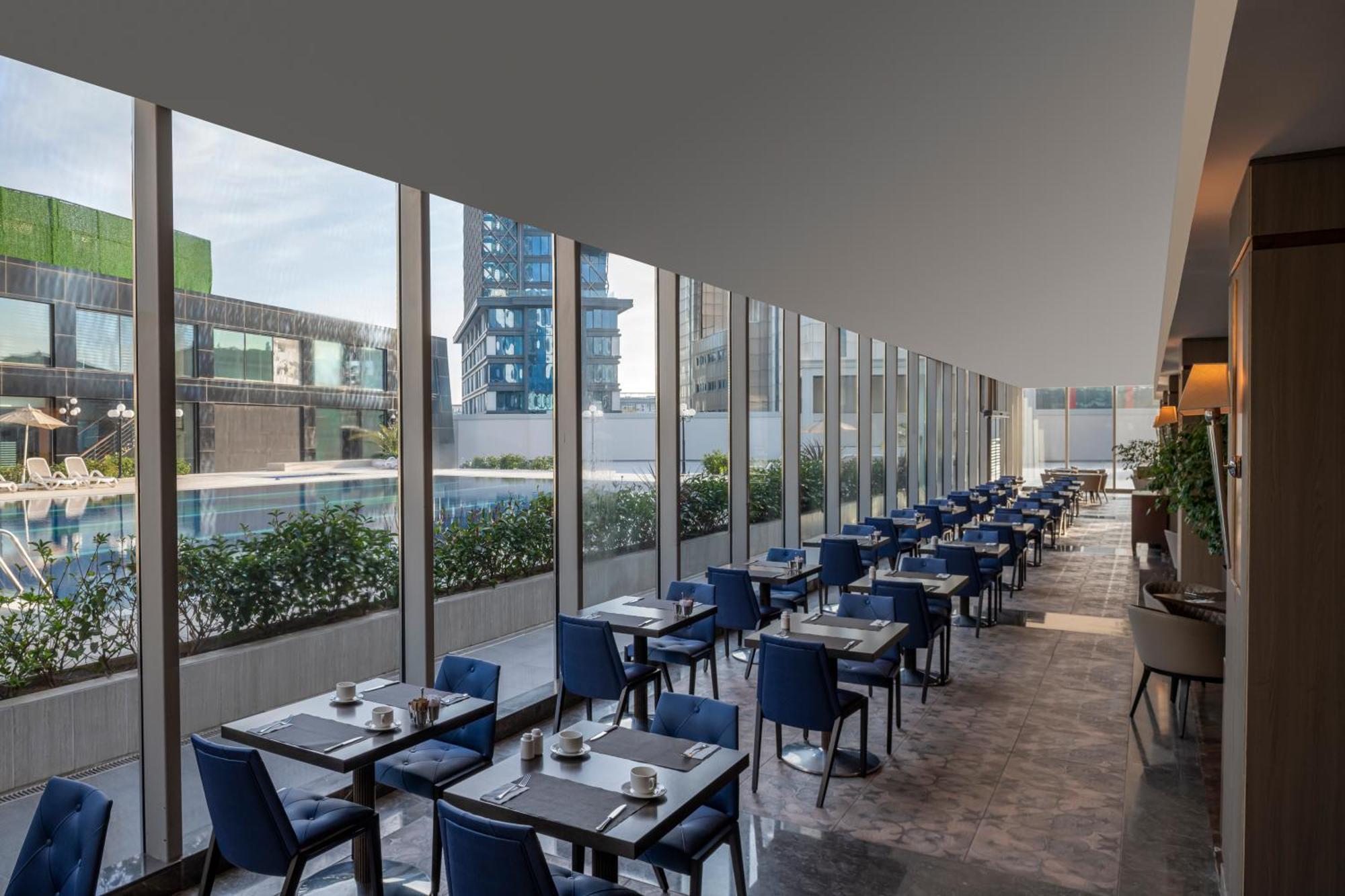 Windsor Hotel & Convention Center อิสตันบูล ภายนอก รูปภาพ The restaurant